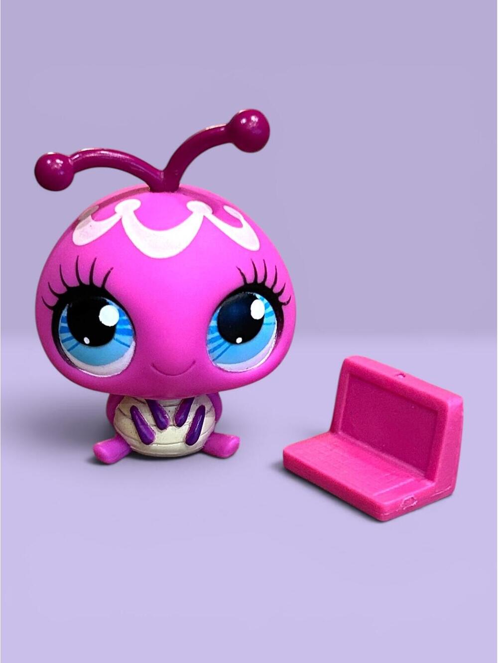 Littlest Pet Shop LPS Pink Ladybug #3287 with Laptop Accessory